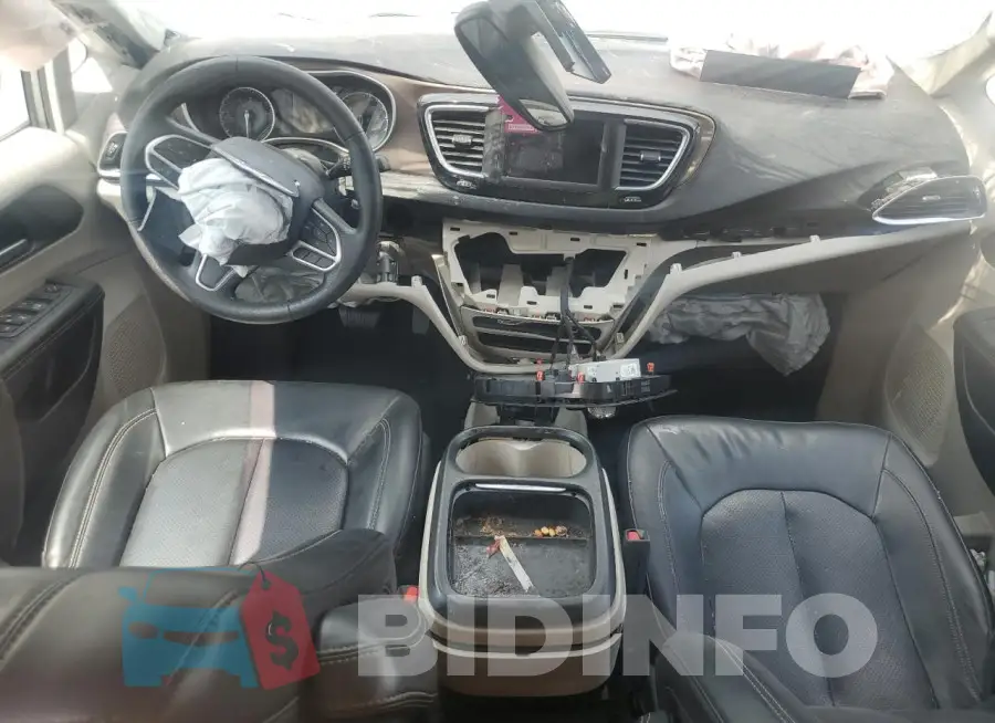 2C4RC1DG0LR151510 Photo# 8