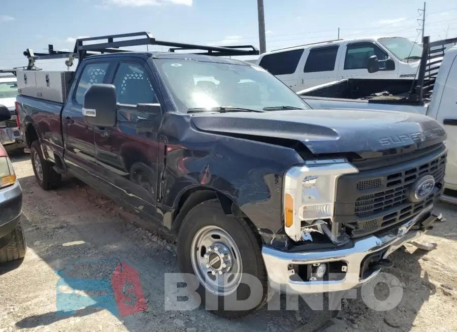 1FT7W2AA3PED42717 Photo# 4
