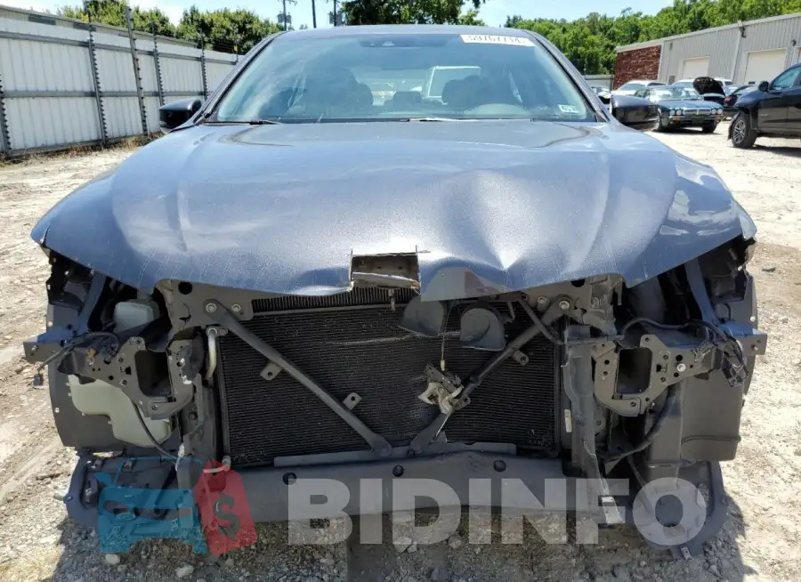 19UUB2F54GA002379 Photo# 5