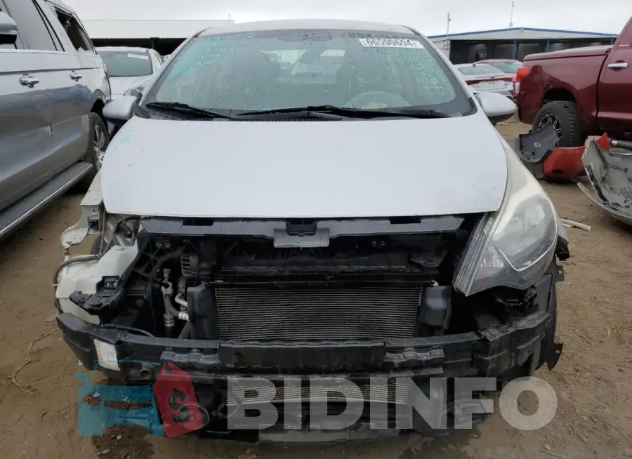 KNADM4A32G6560418 Photo# 5