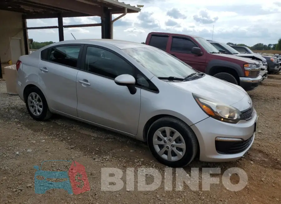 KNADM4A34H6120489 Photo# 4