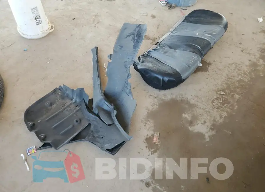 ML32F3FJ1KHF05967 Photo# 12