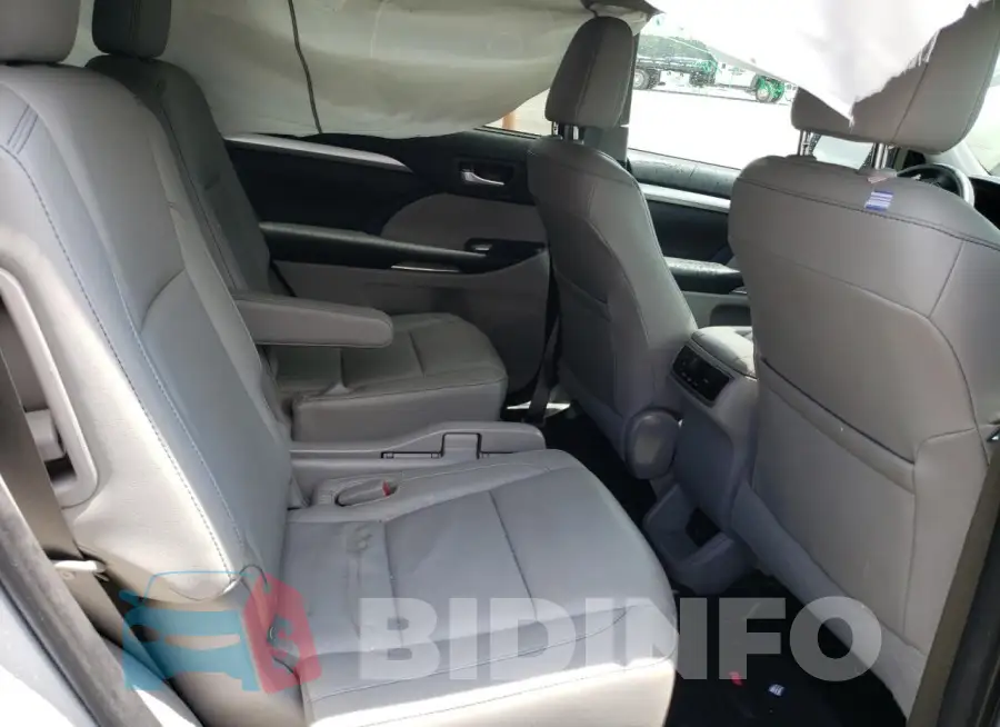 5TDJKRFH9GS243703 Photo# 10