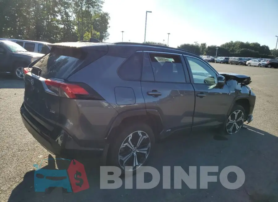 JTMFB3FV4MD056398 Photo# 3