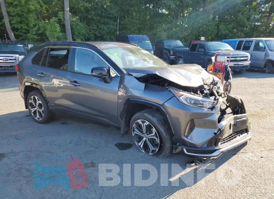 JTMFB3FV4MD056398 Photo# 4