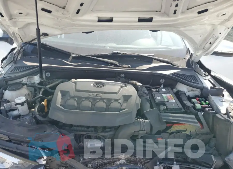 1VWLA7A33KC013416 Photo# 11