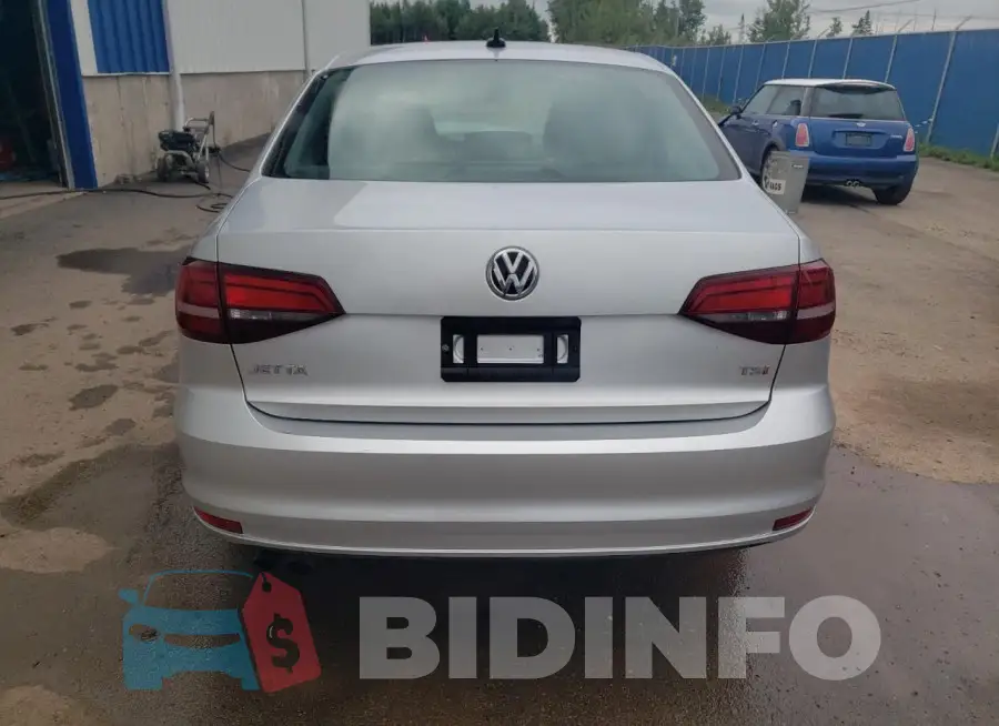 3VW167AJ2GM284447 Photo# 6