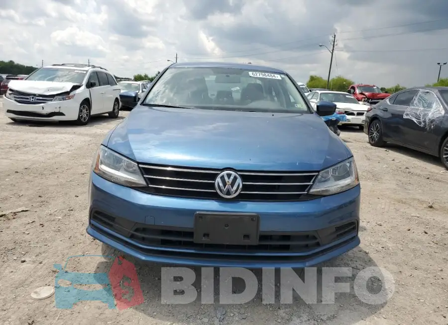 3VW2B7AJ2HM395484 Photo# 5