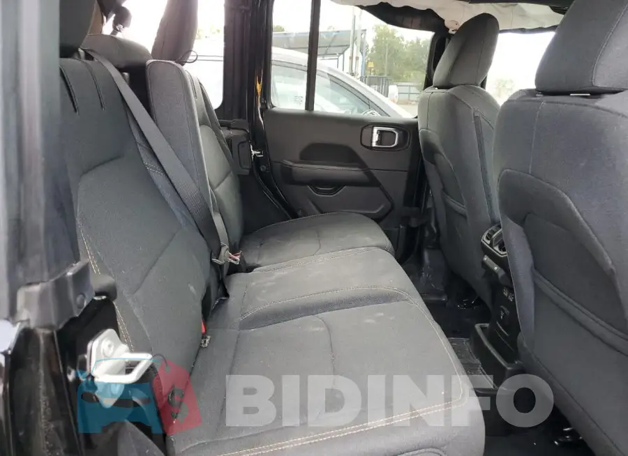 1C4RJXP67RW274877 Photo# 10