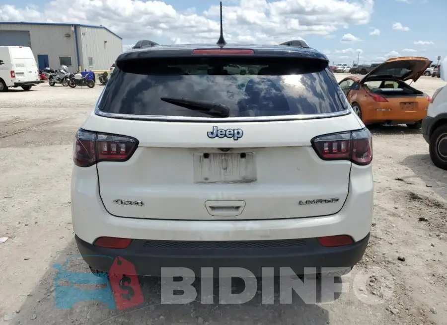 3C4NJDCB3JT401411 Photo# 6
