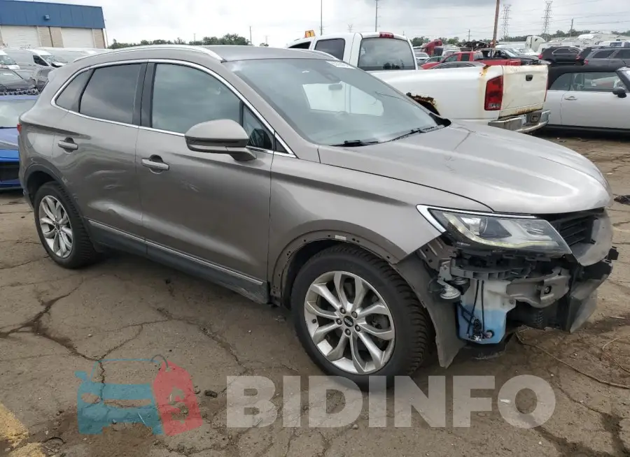 5LMCJ2C92GUJ15730 Photo# 4