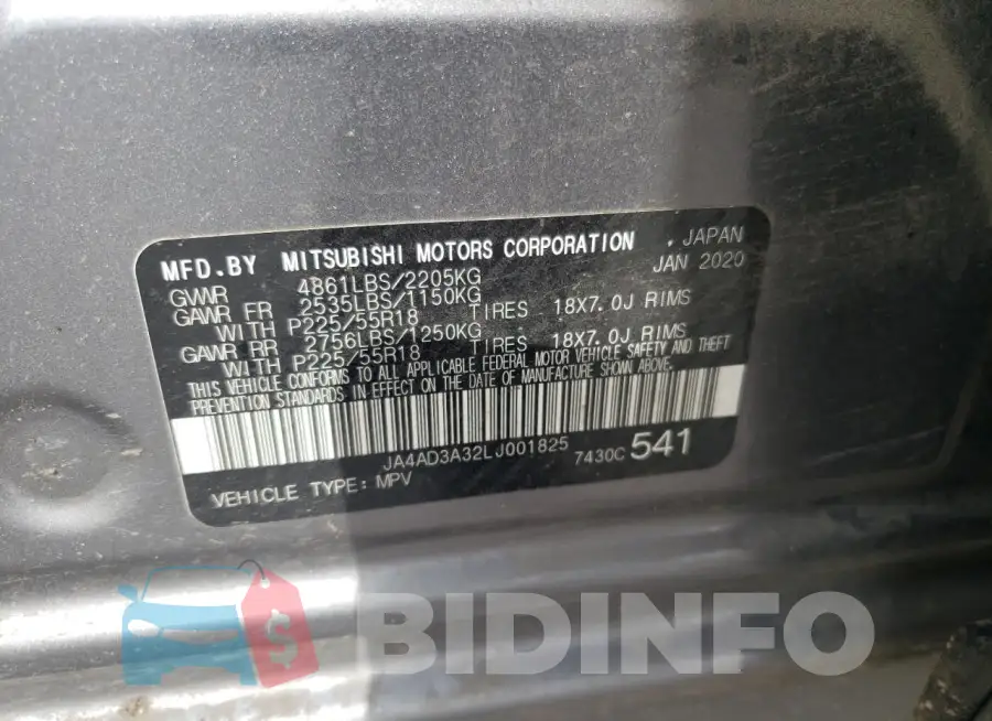 JA4AD3A32LJ001825 Photo# 13