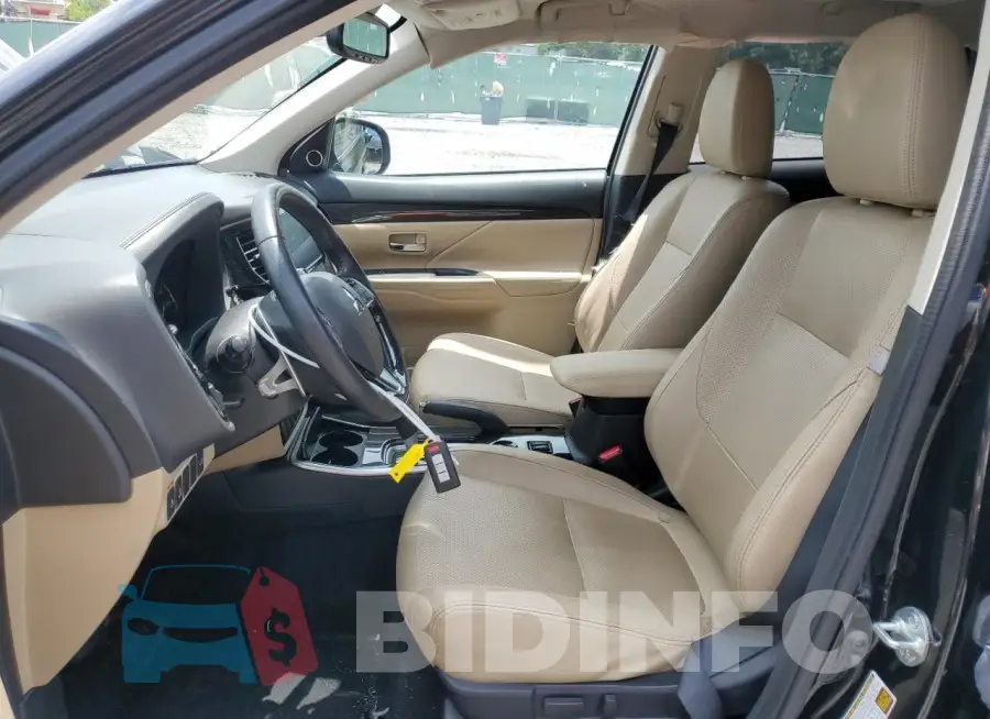 JA4AD3A33JZ012797 Photo# 7