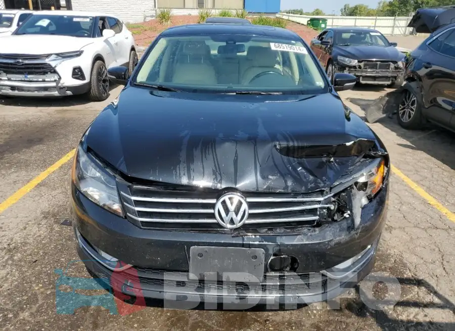 1VWBS7A31FC062662 Photo# 5
