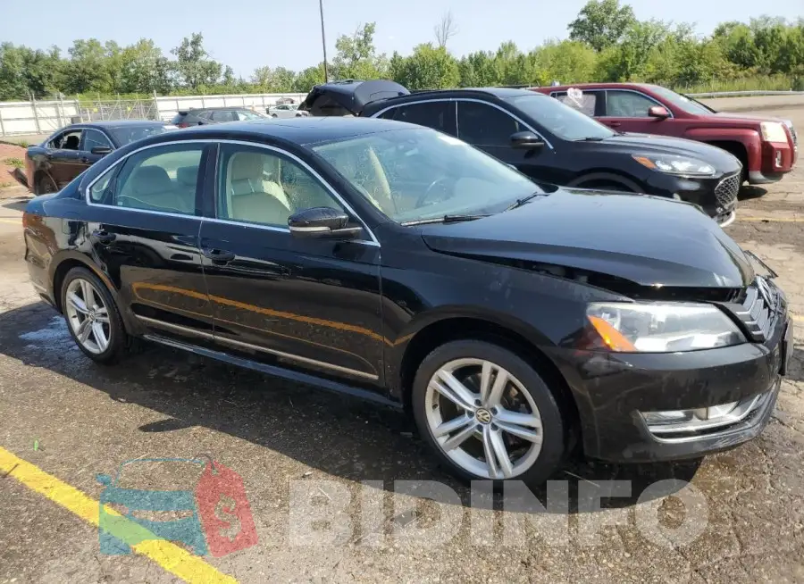 1VWBS7A31FC062662 Photo# 4