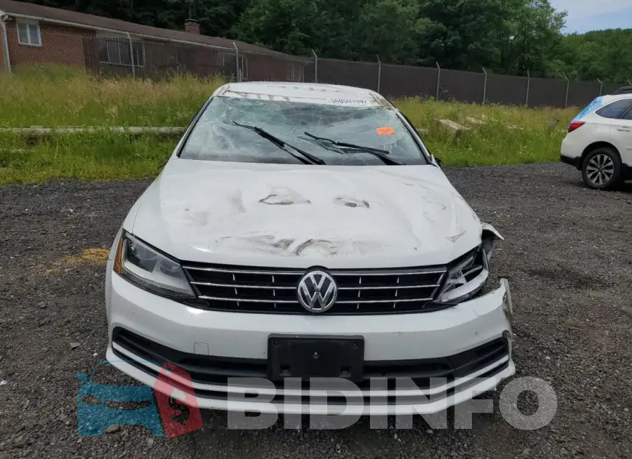 3VW167AJ0JM220933 Photo# 5