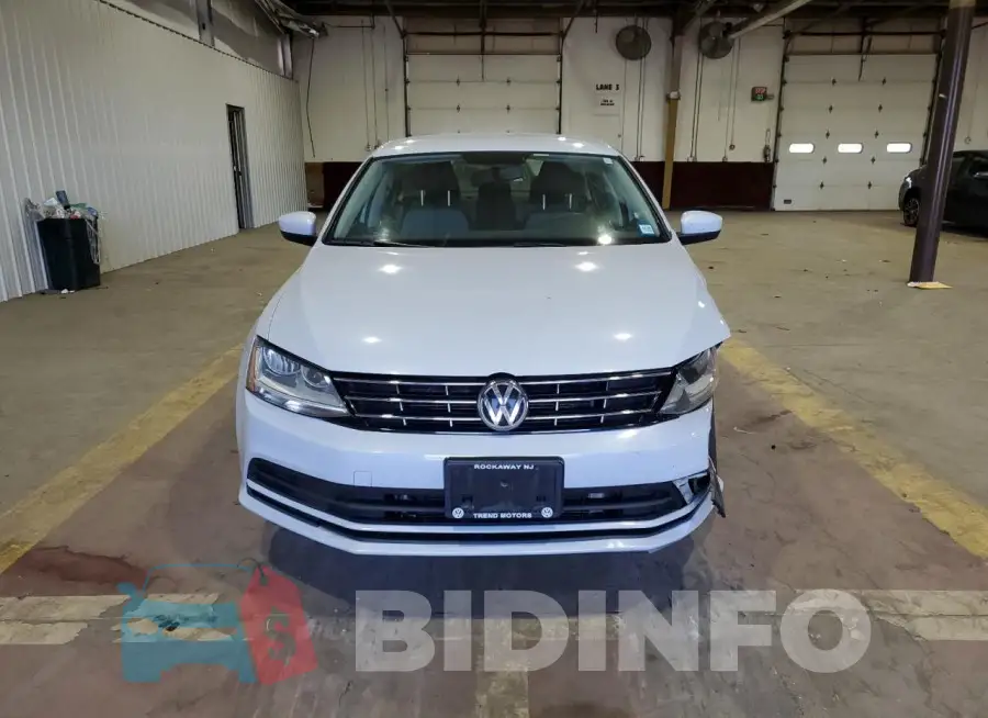 3VW2B7AJ1JM241306 Photo# 5