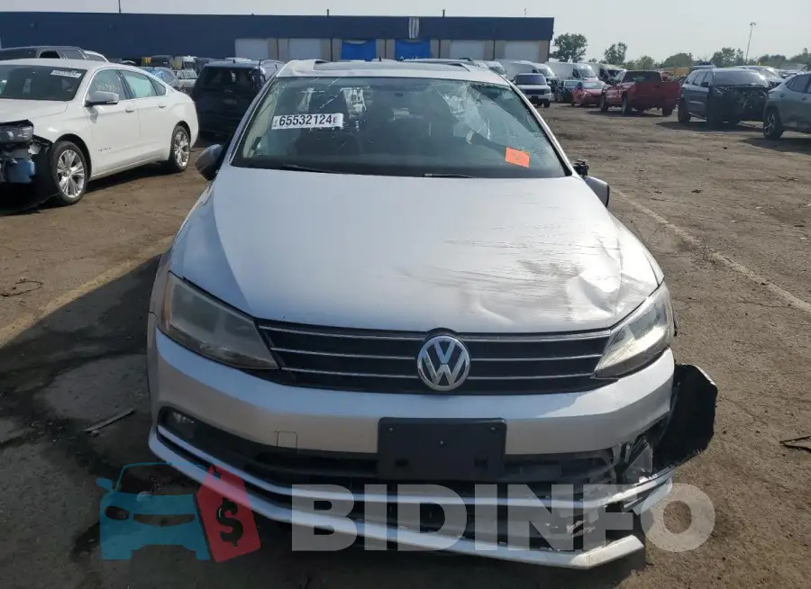 3VWLA7AJ5FM318421 Photo# 5