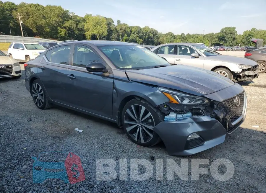 1N4BL4CV4LN318912 Photo# 4