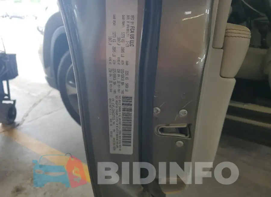 1C4PJLDB4KD377113 Photo# 13