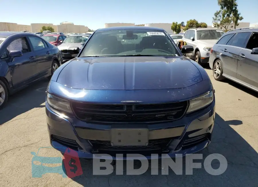 2C3CDXAT6FH805982 Photo# 5