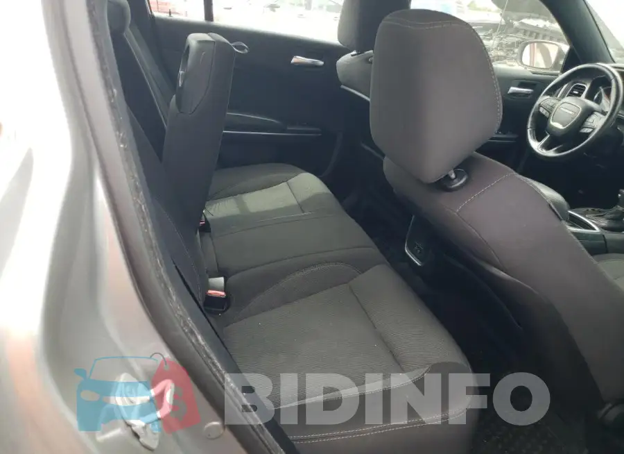 2C3CDXFG4FH762884 Photo# 10
