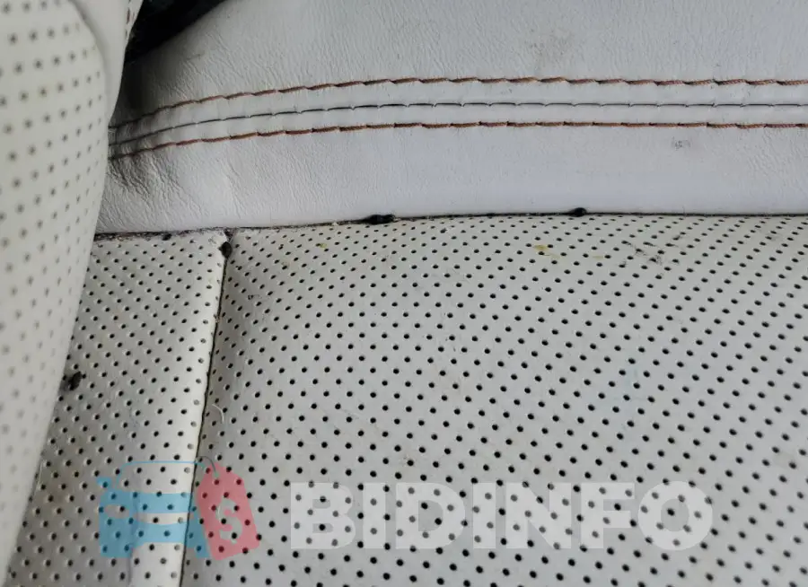 2C3CDXJG3GH127776 Photo# 12