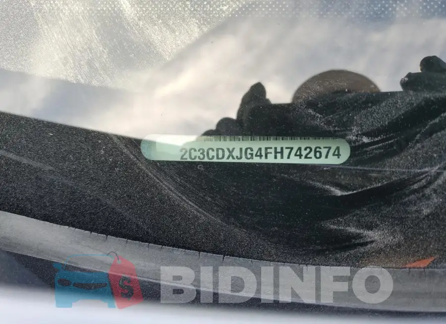 2C3CDXJG4FH742674 Photo# 13