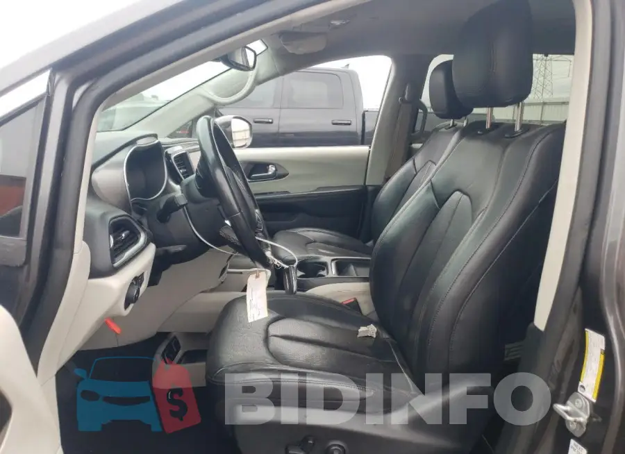 2C4RC1BGXLR140243 Photo# 7