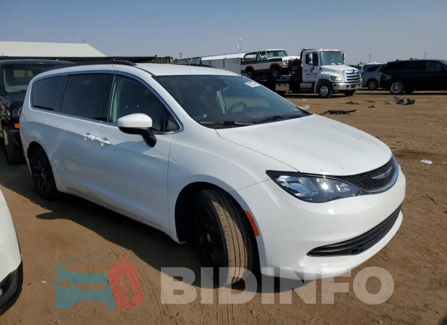 2C4RC1DG0LR268245 Photo# 4