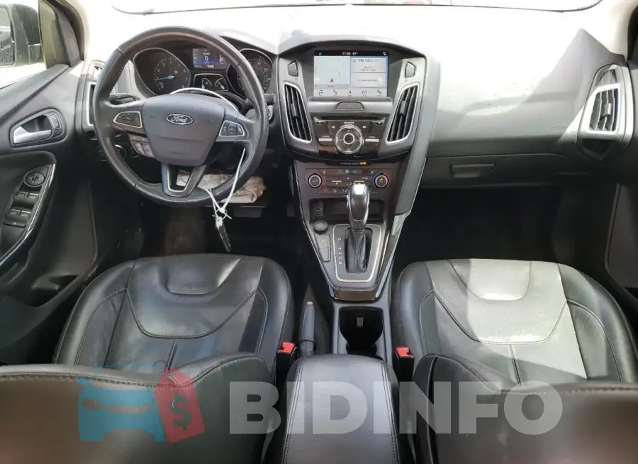 1FADP3J25JL294144 Photo# 8