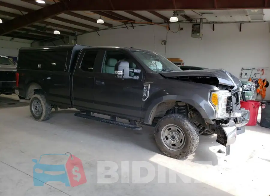 1FT7X2B61HEC16574 Photo# 4