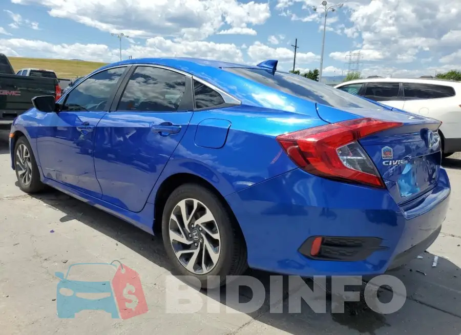 19XFC2F87JE044189 Photo# 2