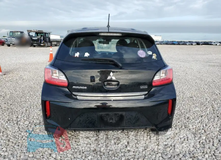 ML32AUHJ9PH000877 Photo# 6