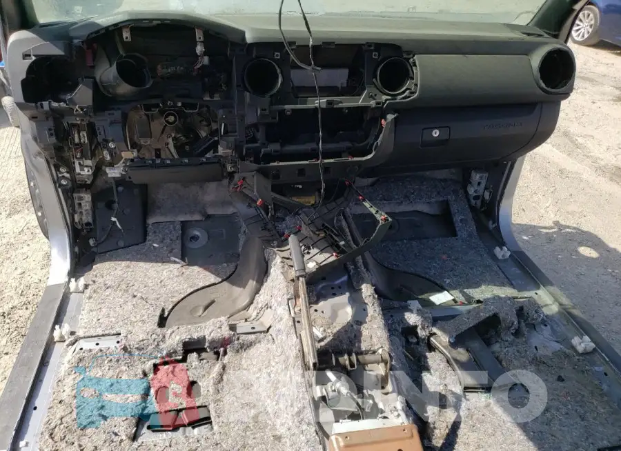 3TMCZ5AN0HM095288 Photo# 8