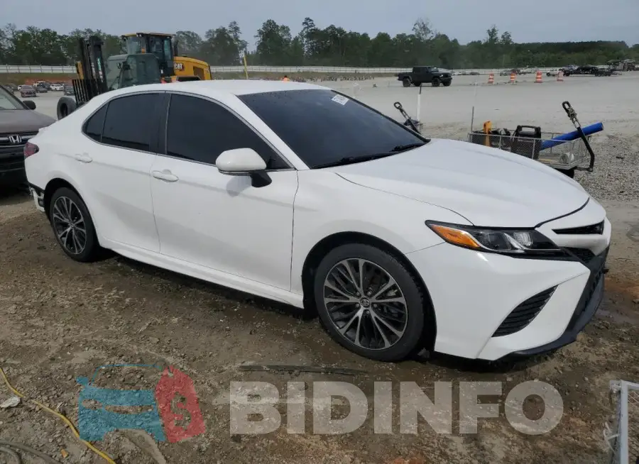 4T1B11HK8JU647026 Photo# 4