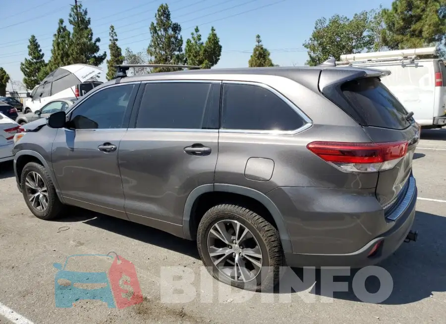5TDZZRFH6HS189938 Photo# 2