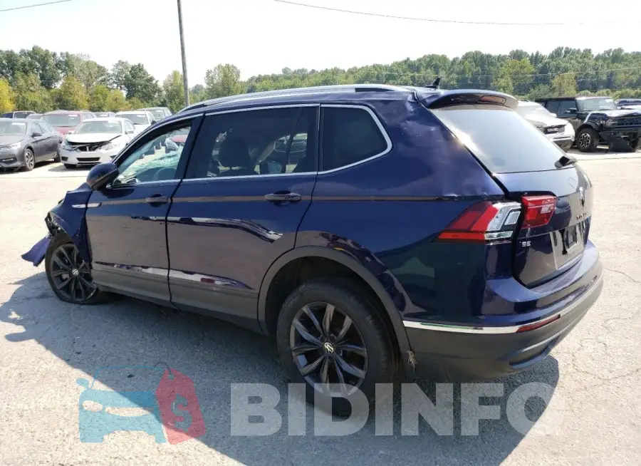 3VV3B7AX4NM076757 Photo# 2