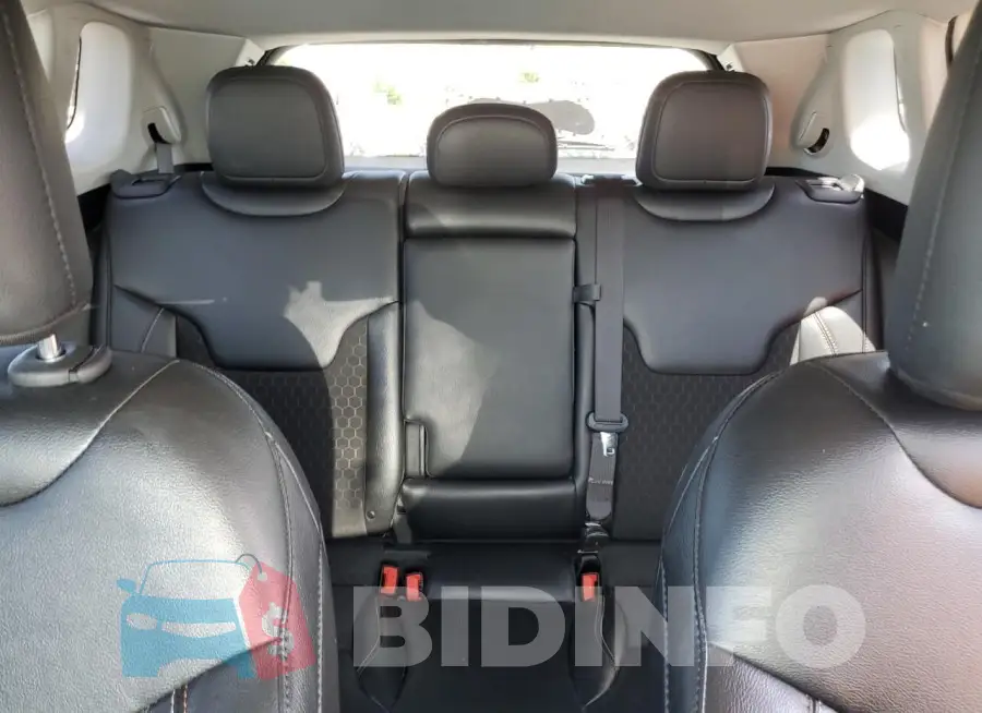 3C4NJCBB4LT258032 Photo# 10