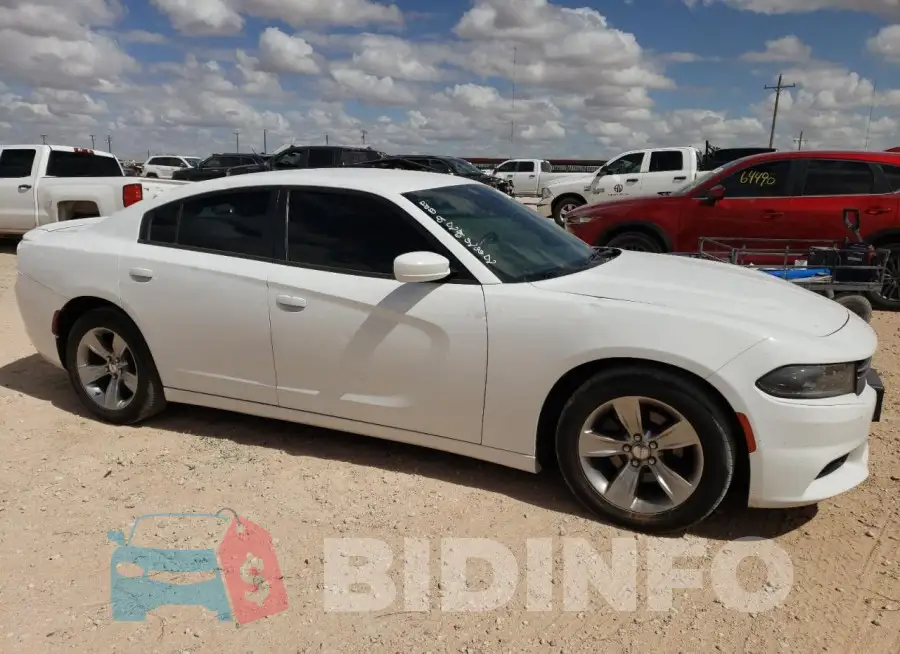 2C3CDXBG2FH826717 Photo# 4