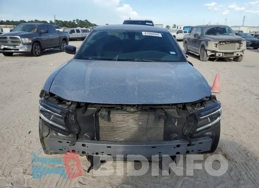 2C3CDXBG8FH841142 Photo# 5