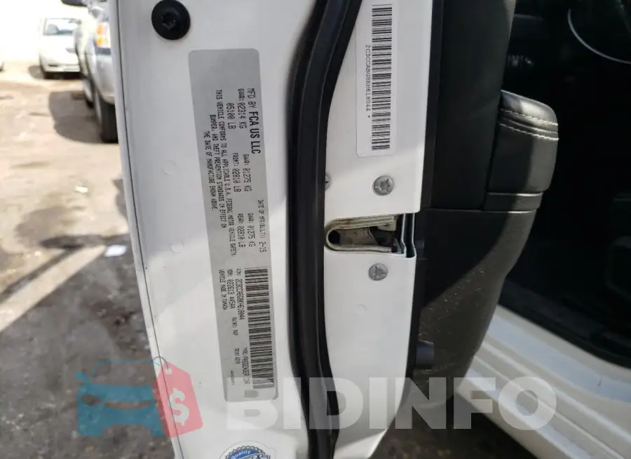 2C3CCABG8KH618044 Photo# 12