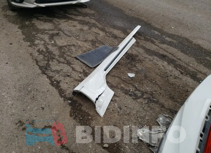 1G1FB1RSXH0146229 Photo# 12