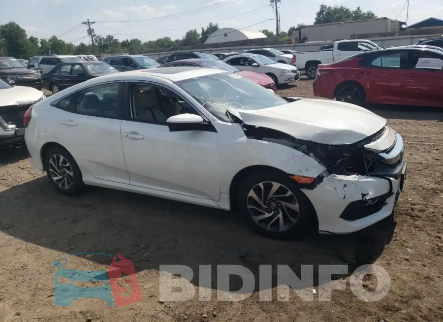 19XFC2F70HE203247 Photo# 4