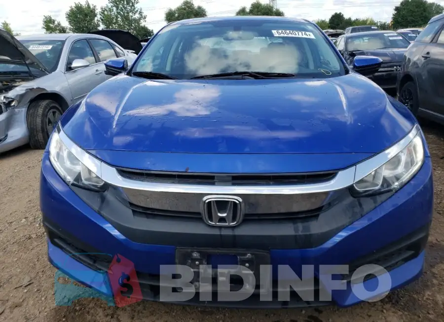 19XFC2F77HE067487 Photo# 5
