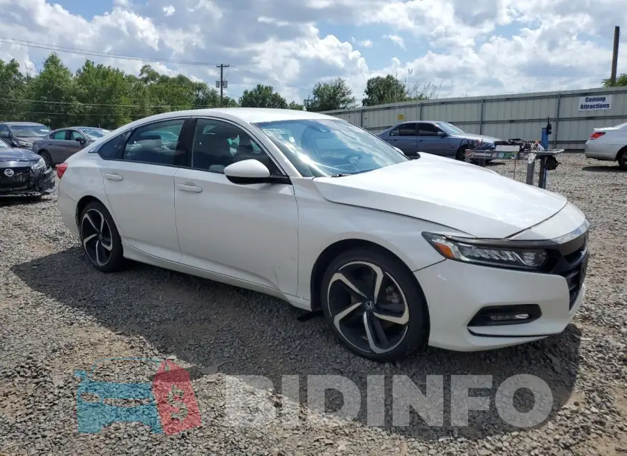 1HGCV1F38KA101582 Photo# 4