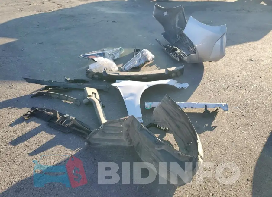 5YFB4MDE3RP100509 Photo# 12