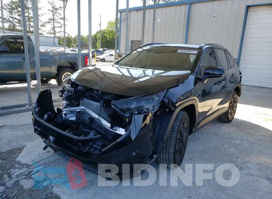 JTMC1RFV8MD061418 Photo# 2