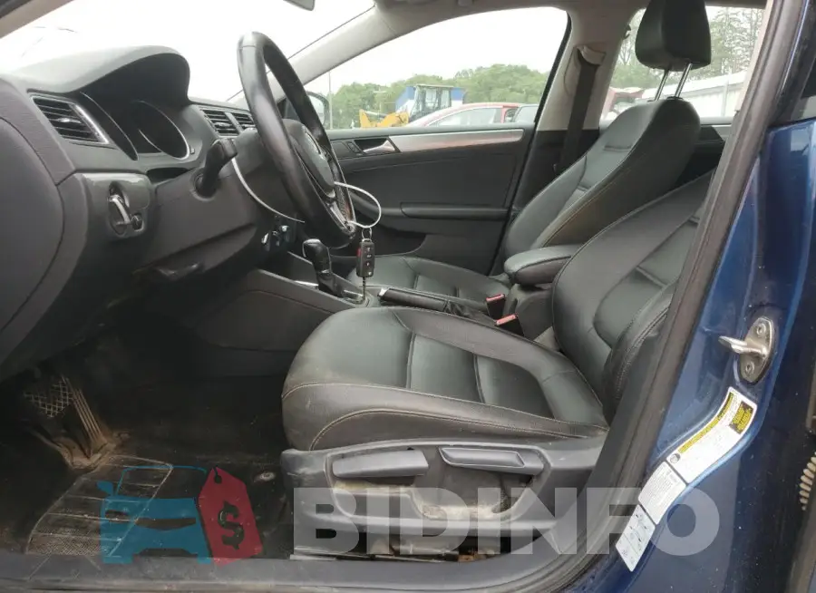 3VWDB7AJ0HM367417 Photo# 7