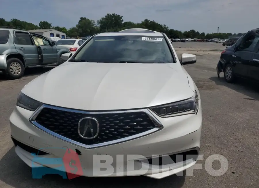 19UUB2F35KA004889 Photo# 5
